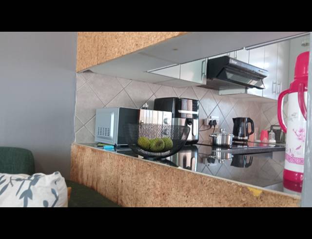 2 BEDROOM APARTMENT FOR SALE IN ALBEMARLE EXT 1